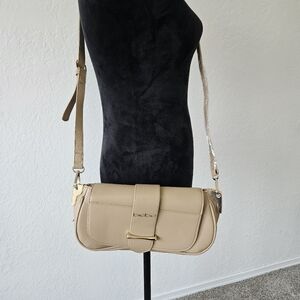 NWT Bebe Saint Lamby Beige Crossbody Bag Purse MSRP $109 NEUTRAL Office Siren